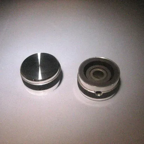 T.E.G. aluminium draaiknop 13x23 mm as 6 mm schroef