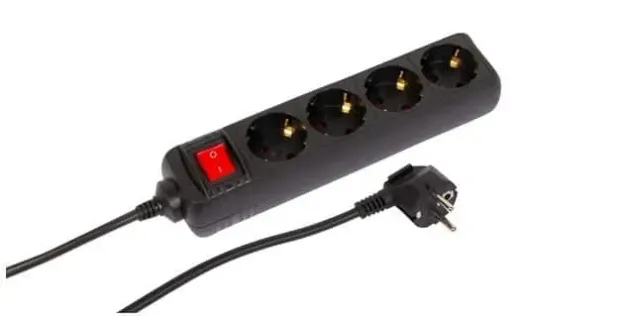 Microconnect stekkerdoos 4-voudig schakelaar 1,5m zwart