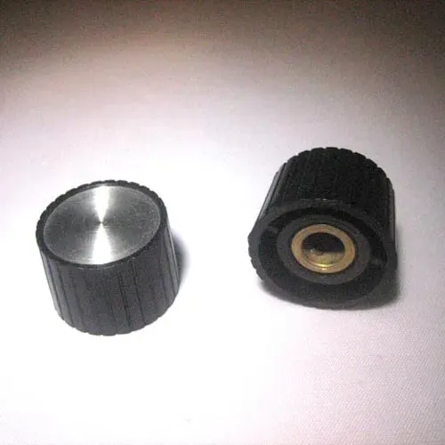 T.E.G. knop schroef 14x20,5 mm as 6 mm