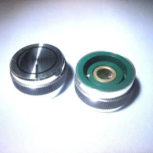 T.E.G. aluminium knop 12x23 streep schroef