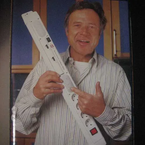 T.E.G. contactdoos 4-voudig wit met radio en schakelaar