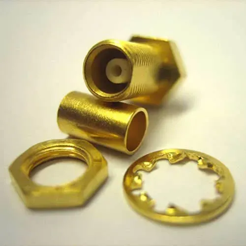 T.E.G. MCX connector female verguld paneel RG174