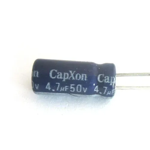 T.E.G. Elco radiaal 4.7uF 50V condensator