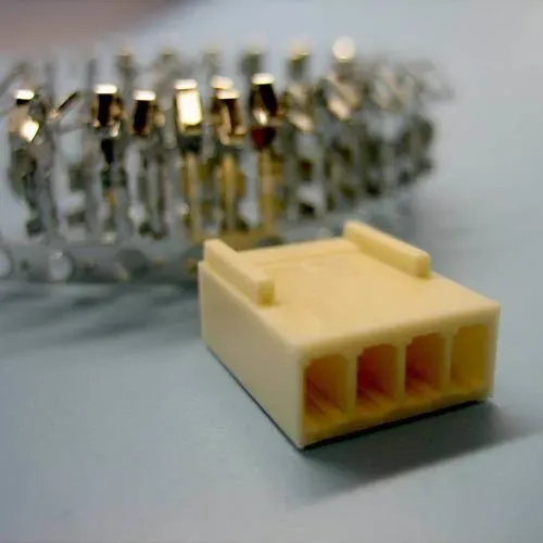 T.E.G. Nylon crimp female stekker 4-polig 25 stuks