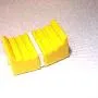 T.E.G. schuifknop 22x14 mm geel