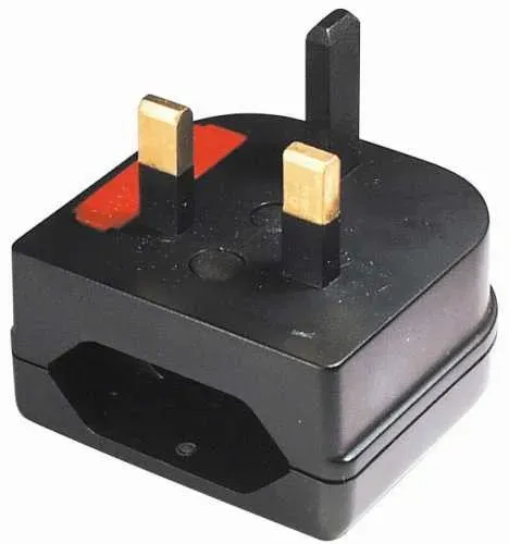 T.E.G. Netadapter Brits Male naar Euro Female Zwart