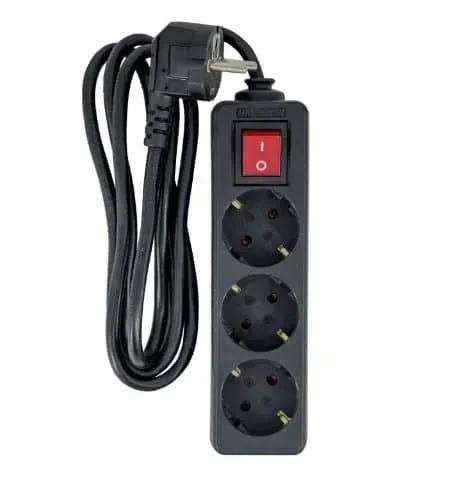Microconnect 3-voudige stekkerdoos 5m zwart met schakelaar