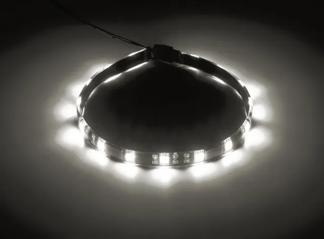 CableMod WideBeam led strip wit 30cm foam