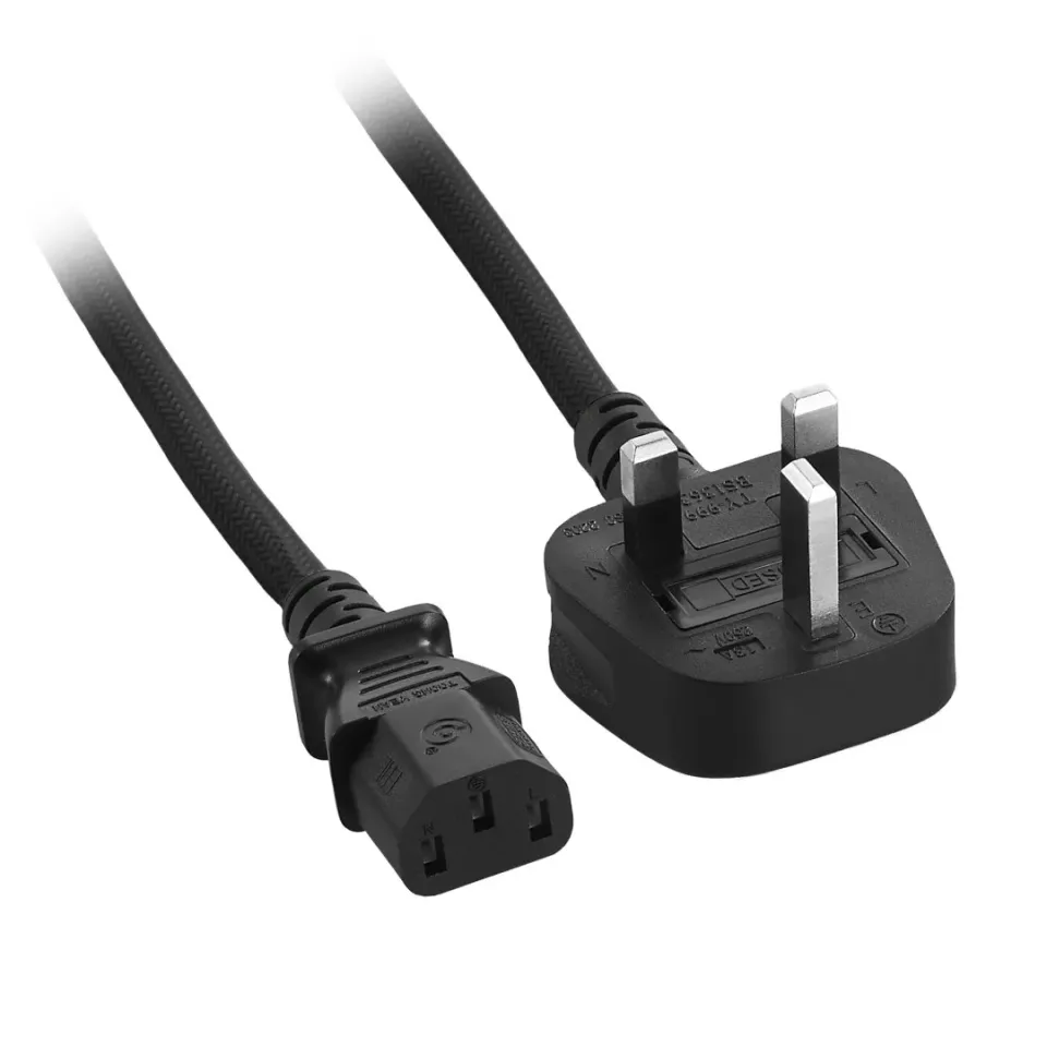 CableMod ModMesh netsnoer C13 UK 2m zwart gesleeved