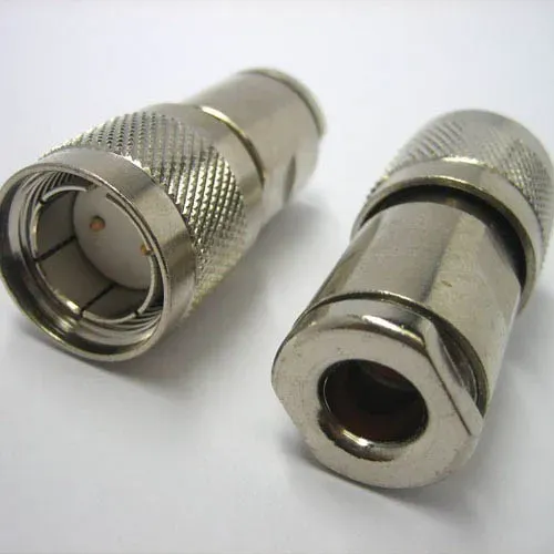 T.E.G. Twinax plug male soldeer IBM 7362211 kabel