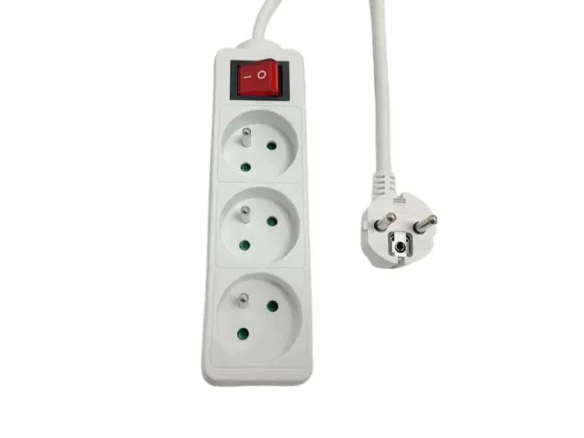 Microconnect stekkerdoos 3-voudig type E 1,5m wit