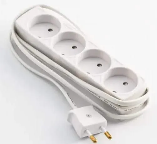 Microconnect stekkerdoos 4-voudig 1,5m wit zonder aarde